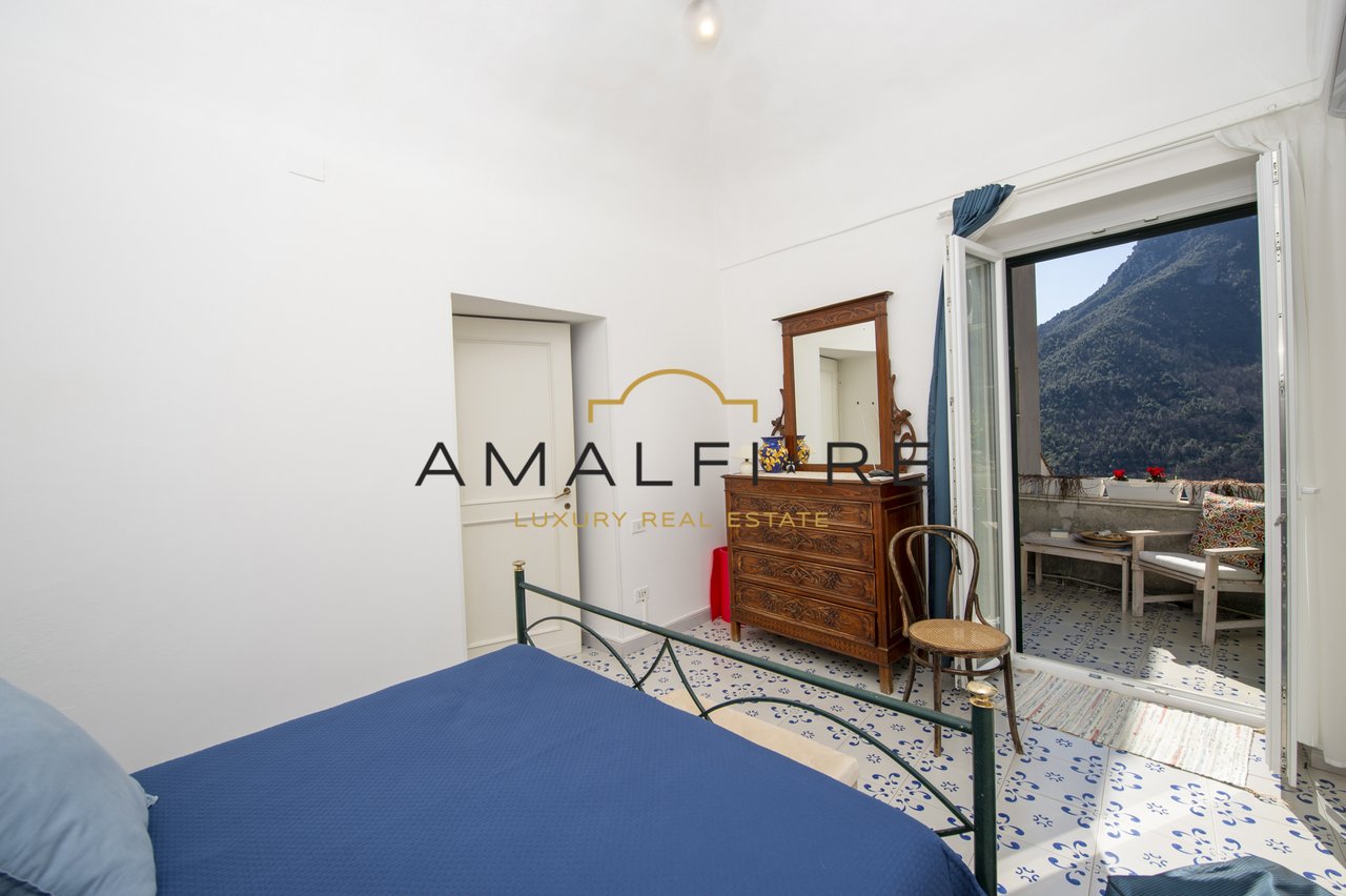 Albori Two-level Apartment in Vietri Sul Mare