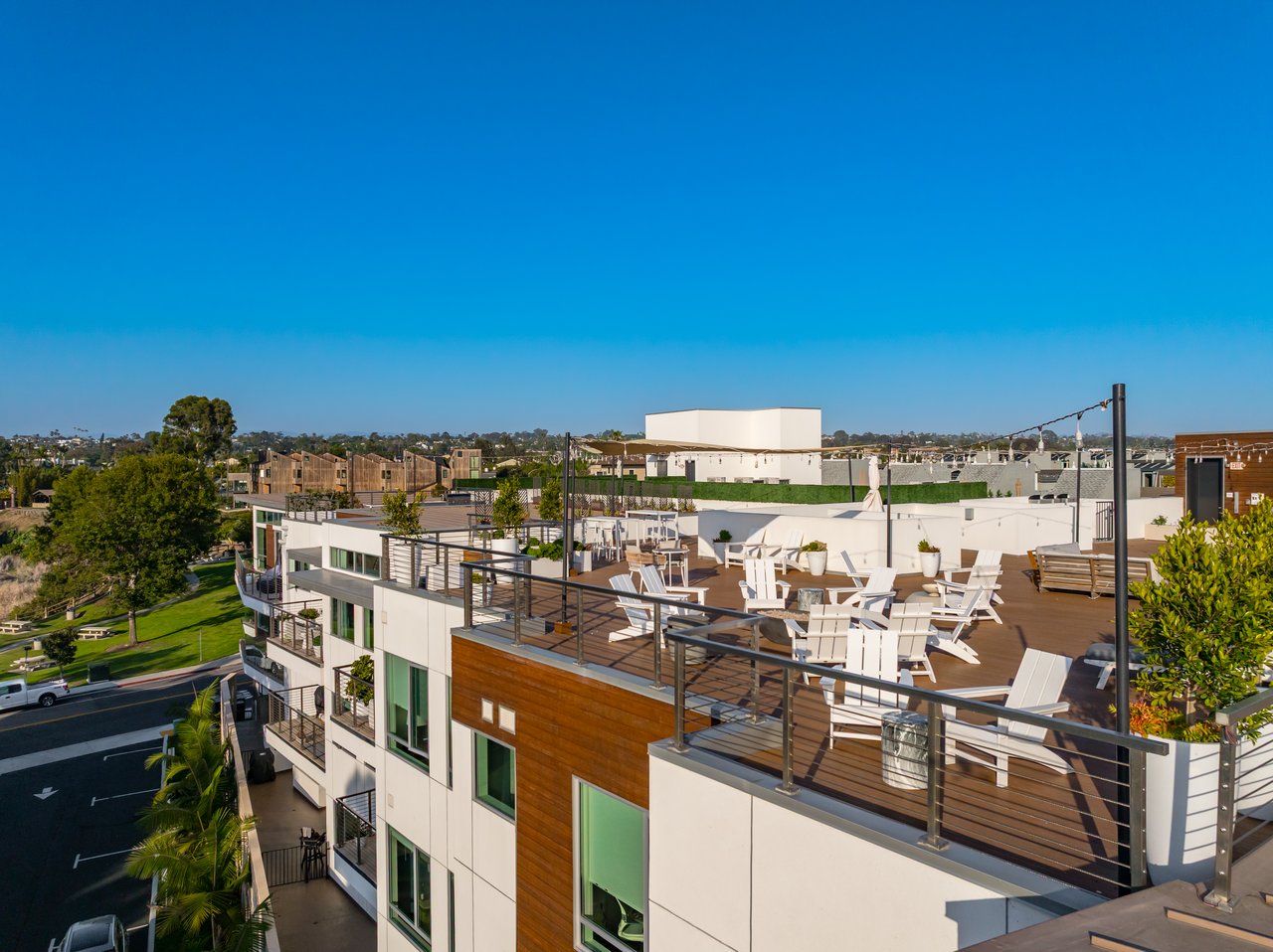  Downtown Carlsbad Coastal Residence 