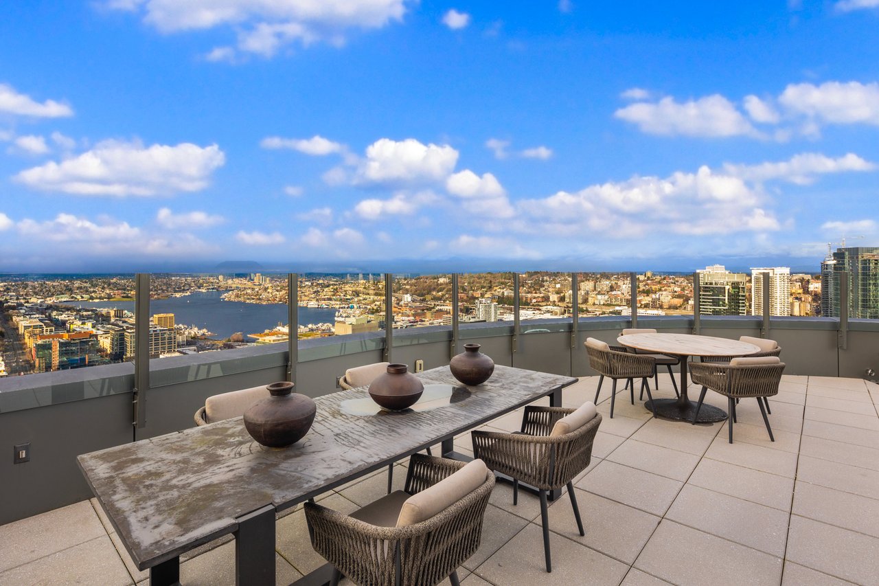 2510 6th Ave Unit 3105