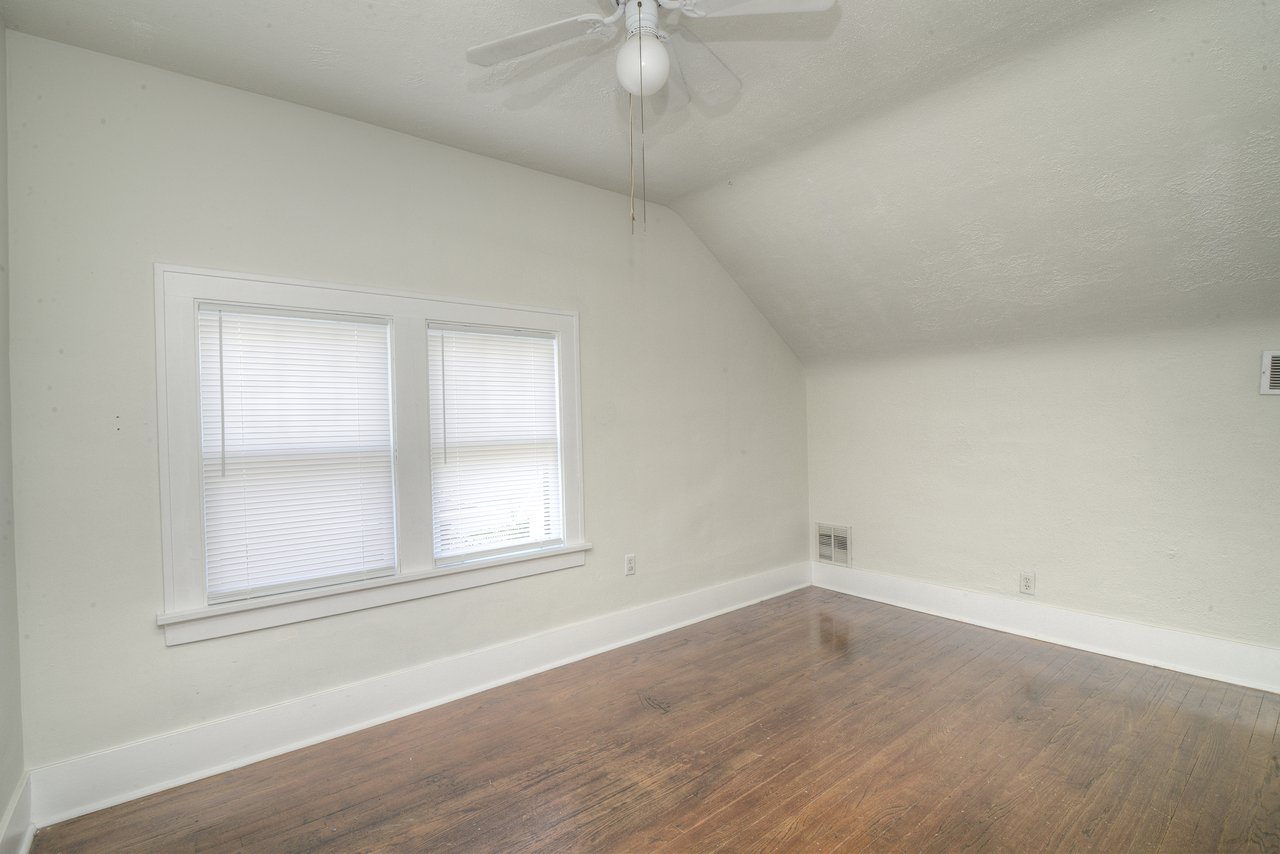 724 S 5th Street