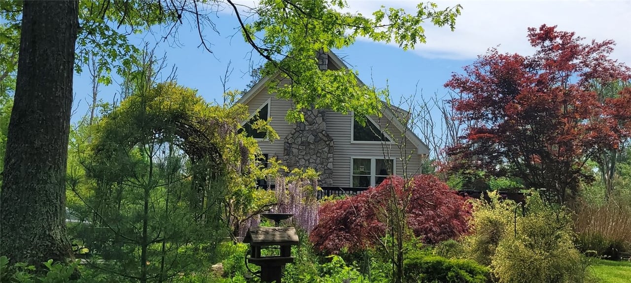 7 Pinecrest Rd
