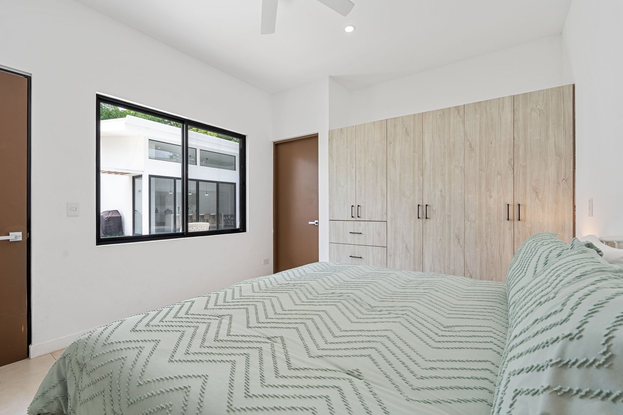 Castillo Blanco | Modern 4-Bedroom Home with Saltwater Pool – Walk to the Beach in Surfside, Playa Potrero