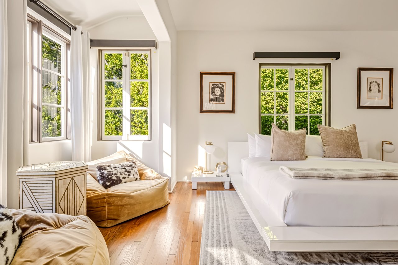 1135 Sunset Vale Ave, West Hollywood