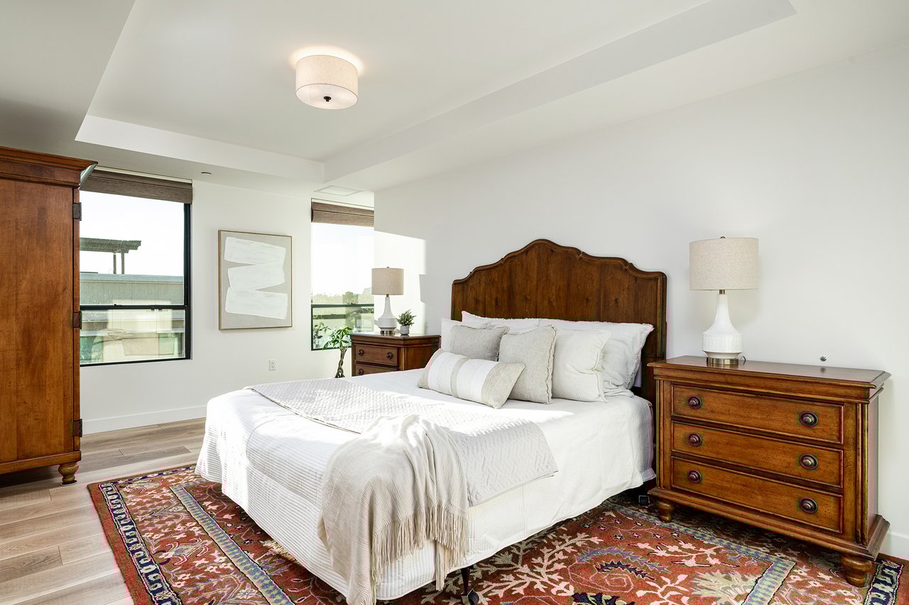 6803 E MAIN Street, 5511