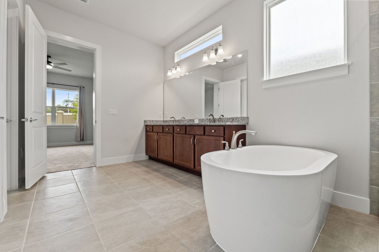 Move-In Ready Rental with Lagoon Access in Wesley Chapel