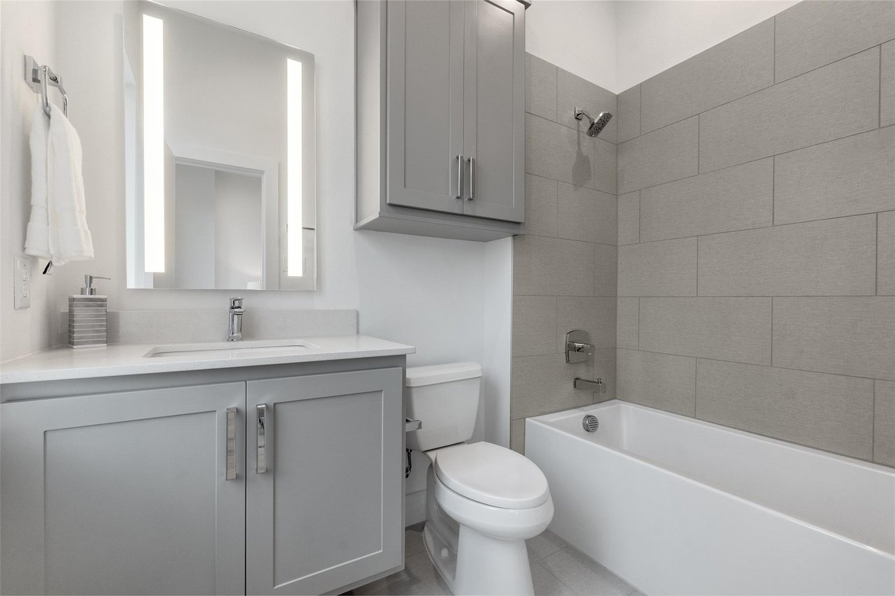 Hall Street Townhouse