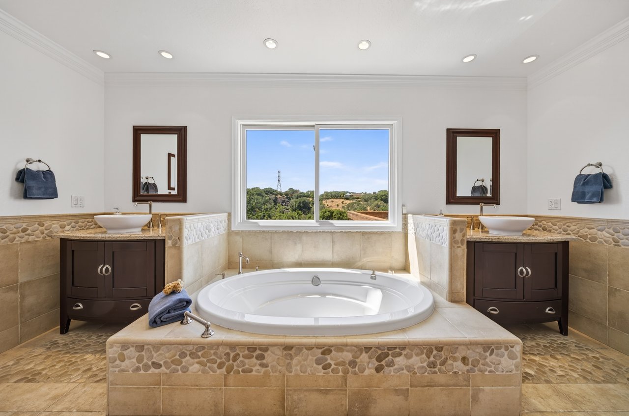 Expansive & Private Novato Estate