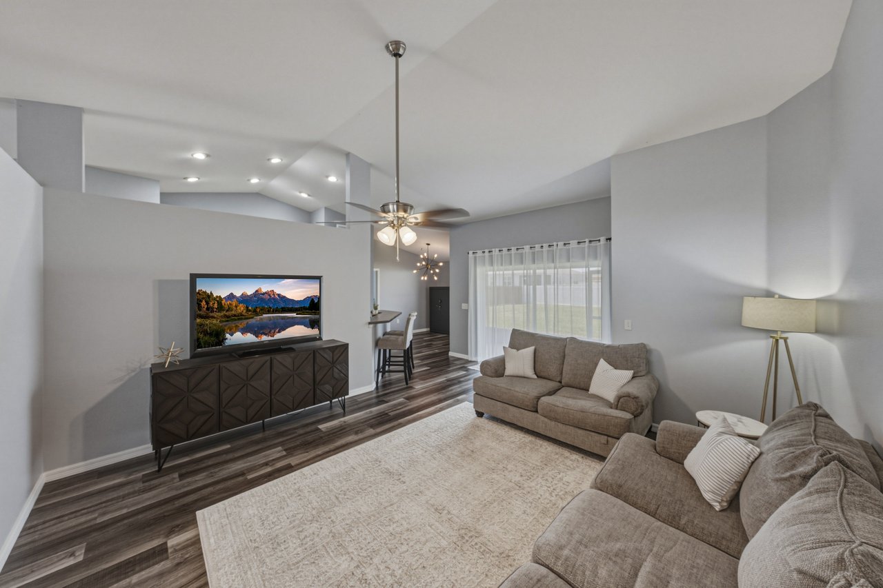 2734 STONEWOOD DR