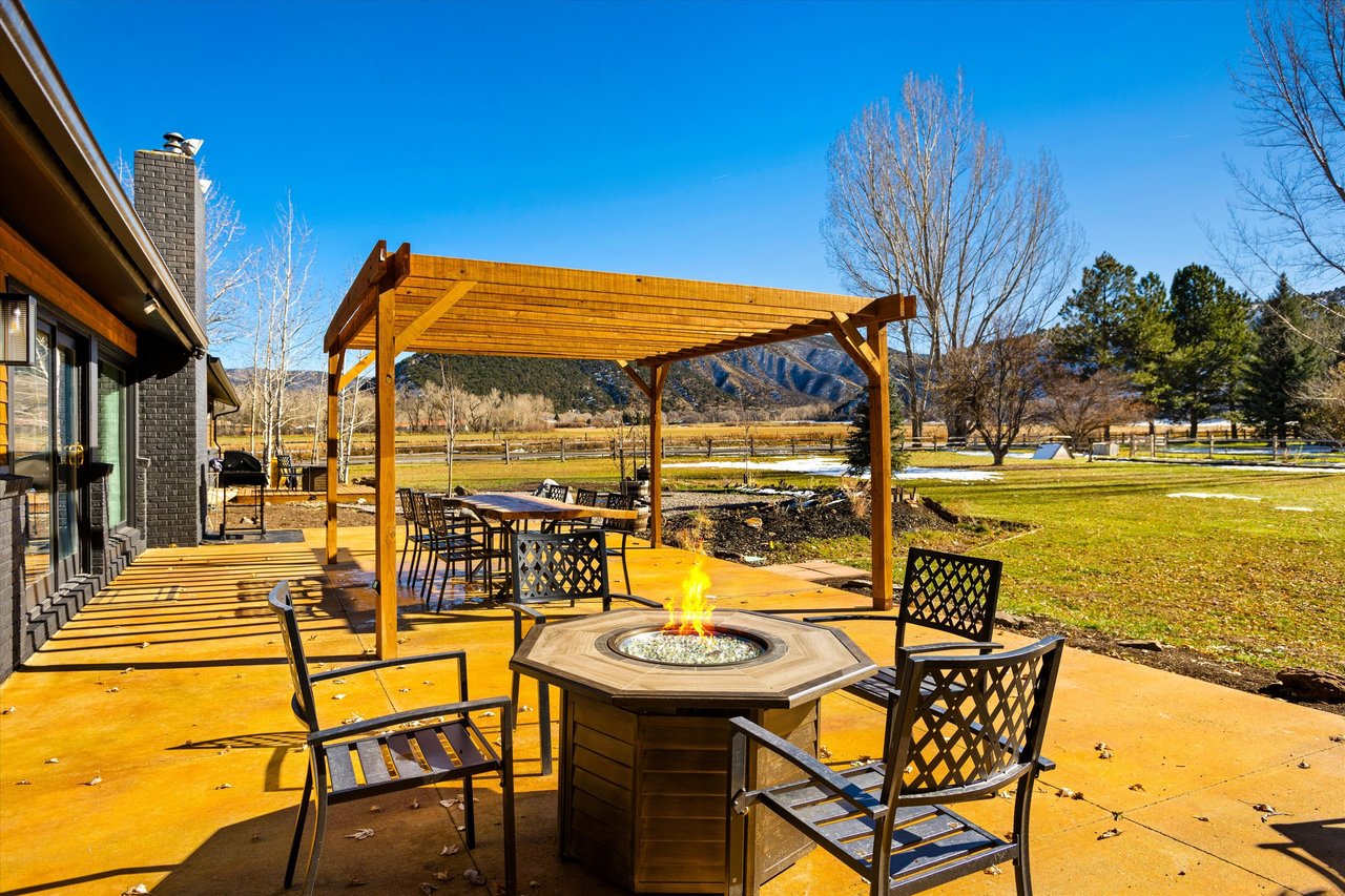 Beautifully Remodeled Home in the Heart of the Valley