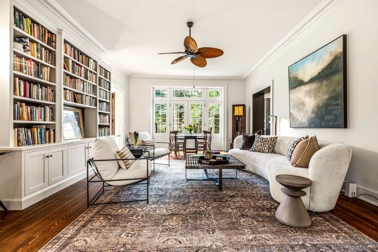 794 Springdale Road NE