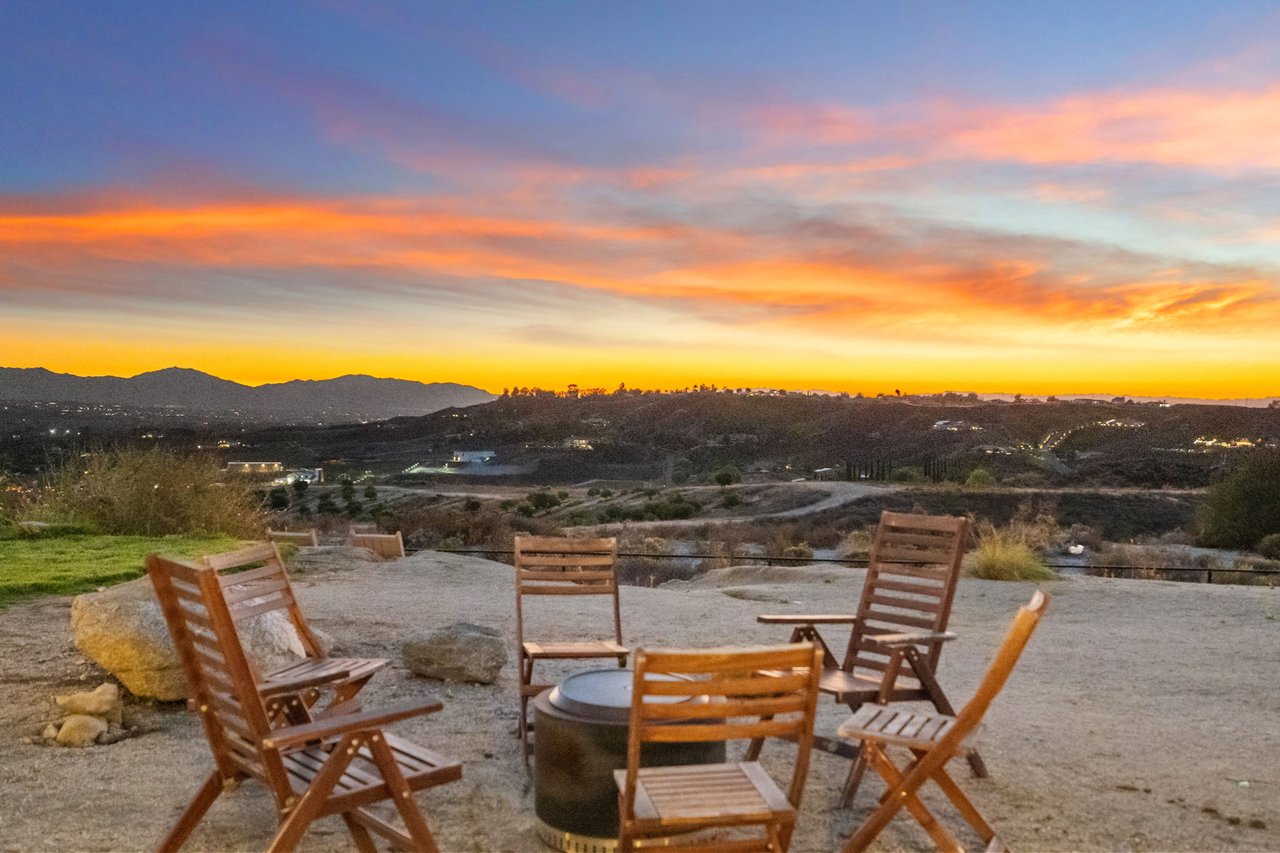 41950 Calle La Escondida