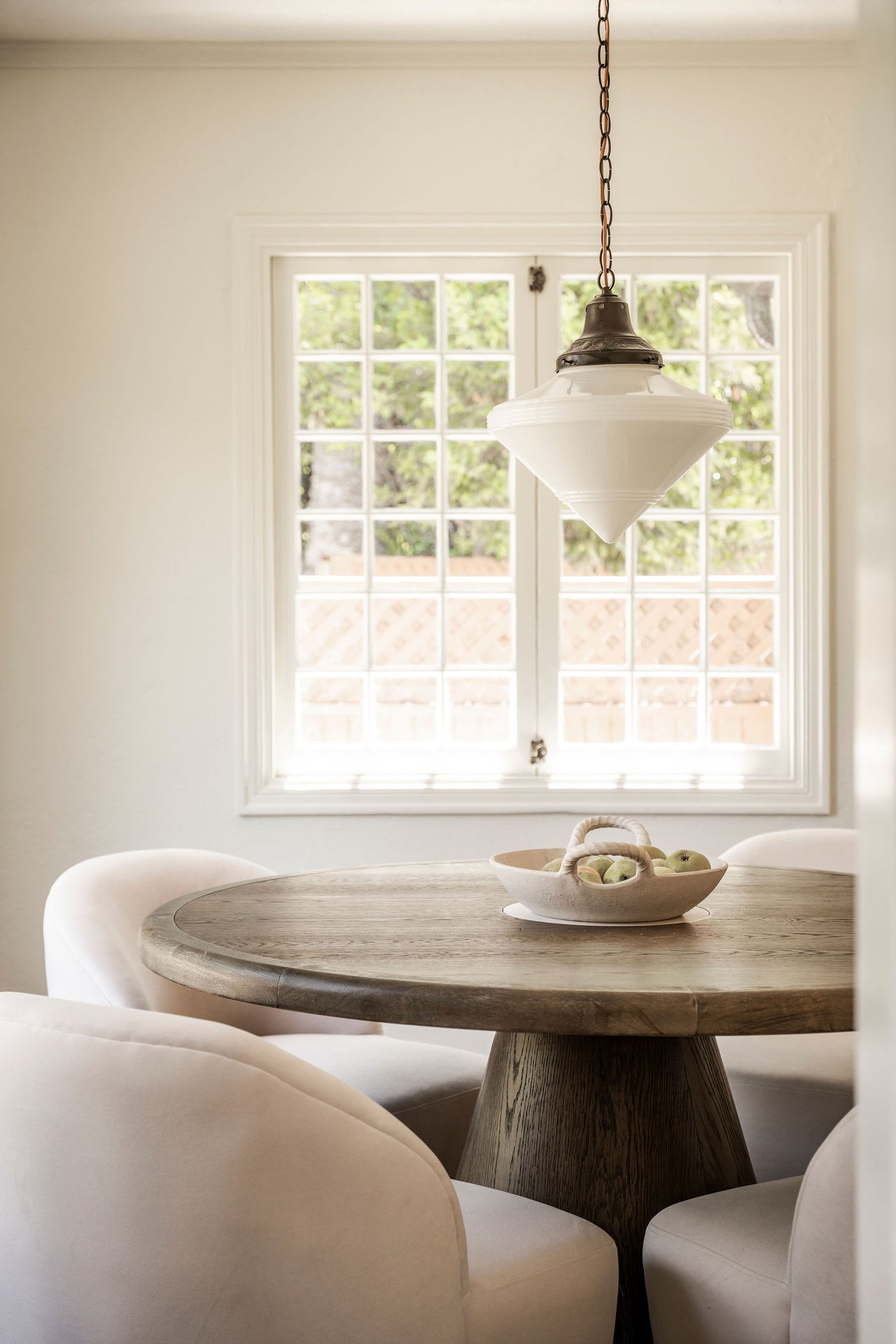 Charming 1928 Stucco Bungalow in the Heart of Pasadena