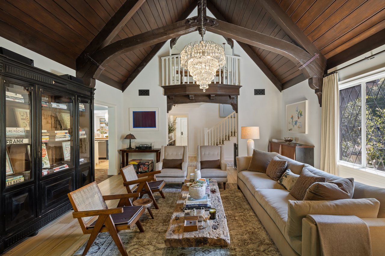 9541 Heather Rd, Beverly Hills