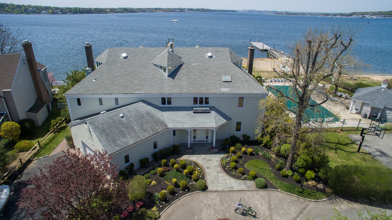 6 South Court, Bayview Colony