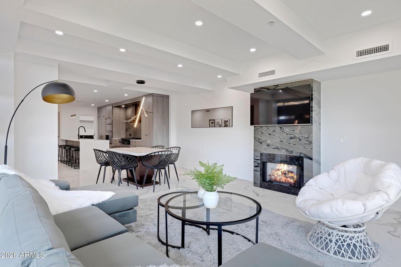 7157 E Rancho Vista Dr, #5002
