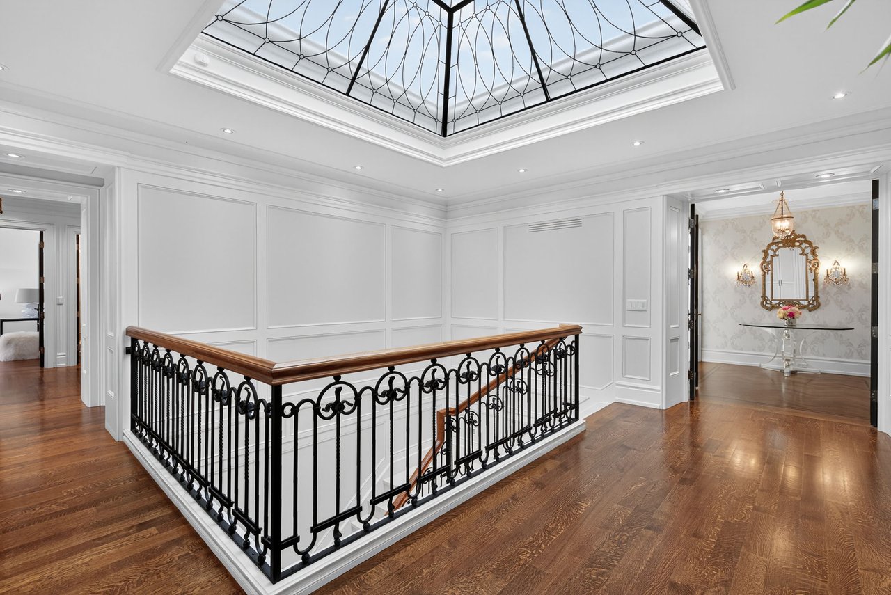 Chateau-Inspired