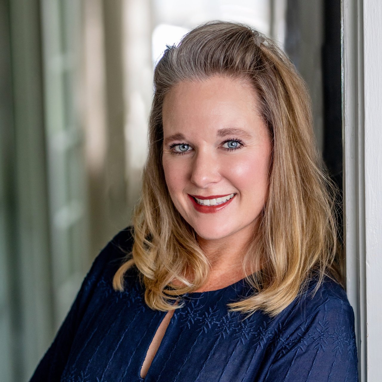 Amy Wacker Austin TX, Real Estate Agent Headshot