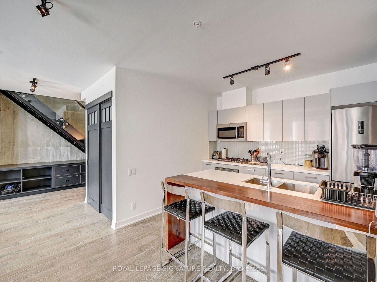 PRIME DOWNTOWN PENTHOUSE