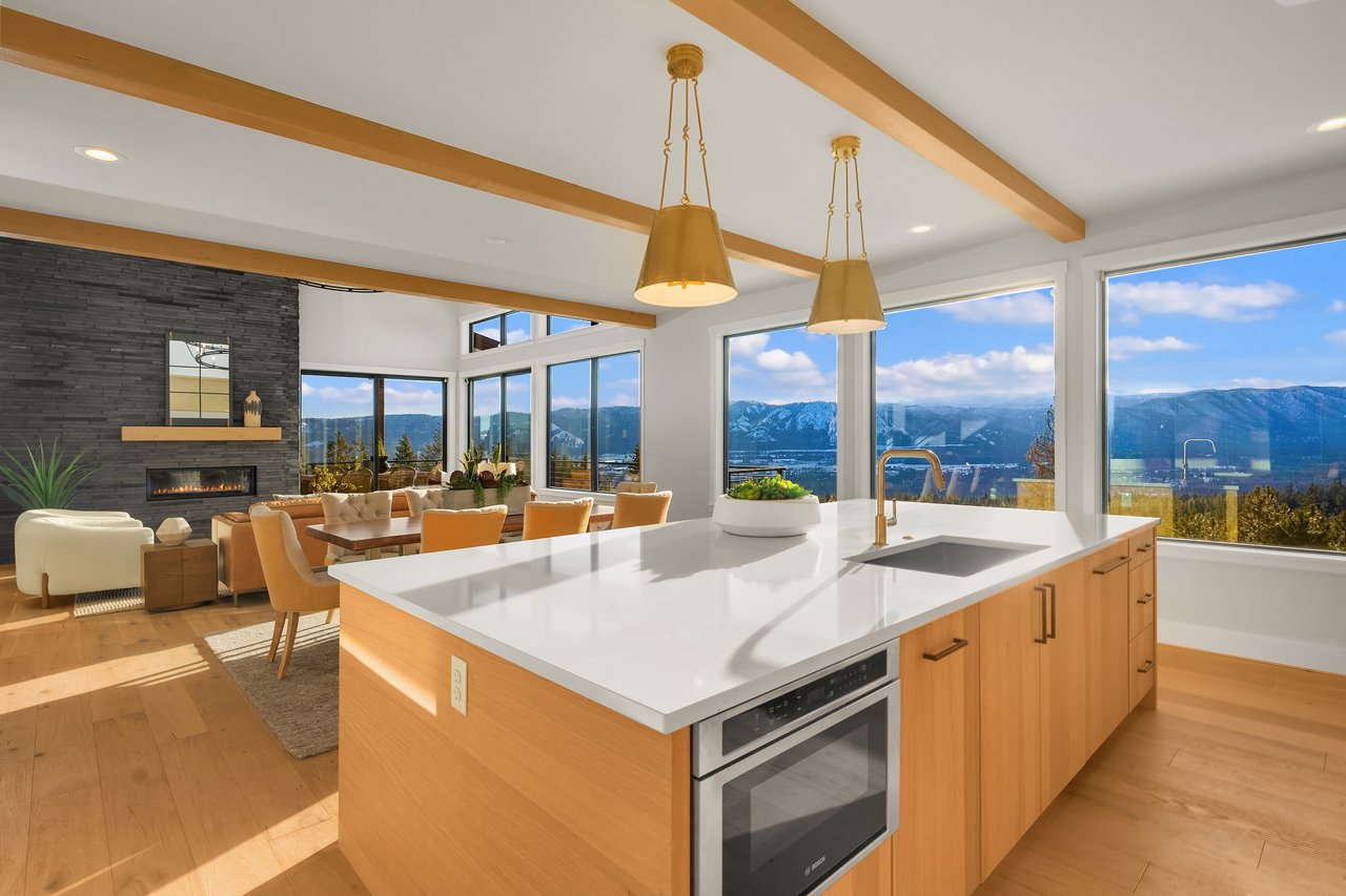 2241 Forest Ridge Drive