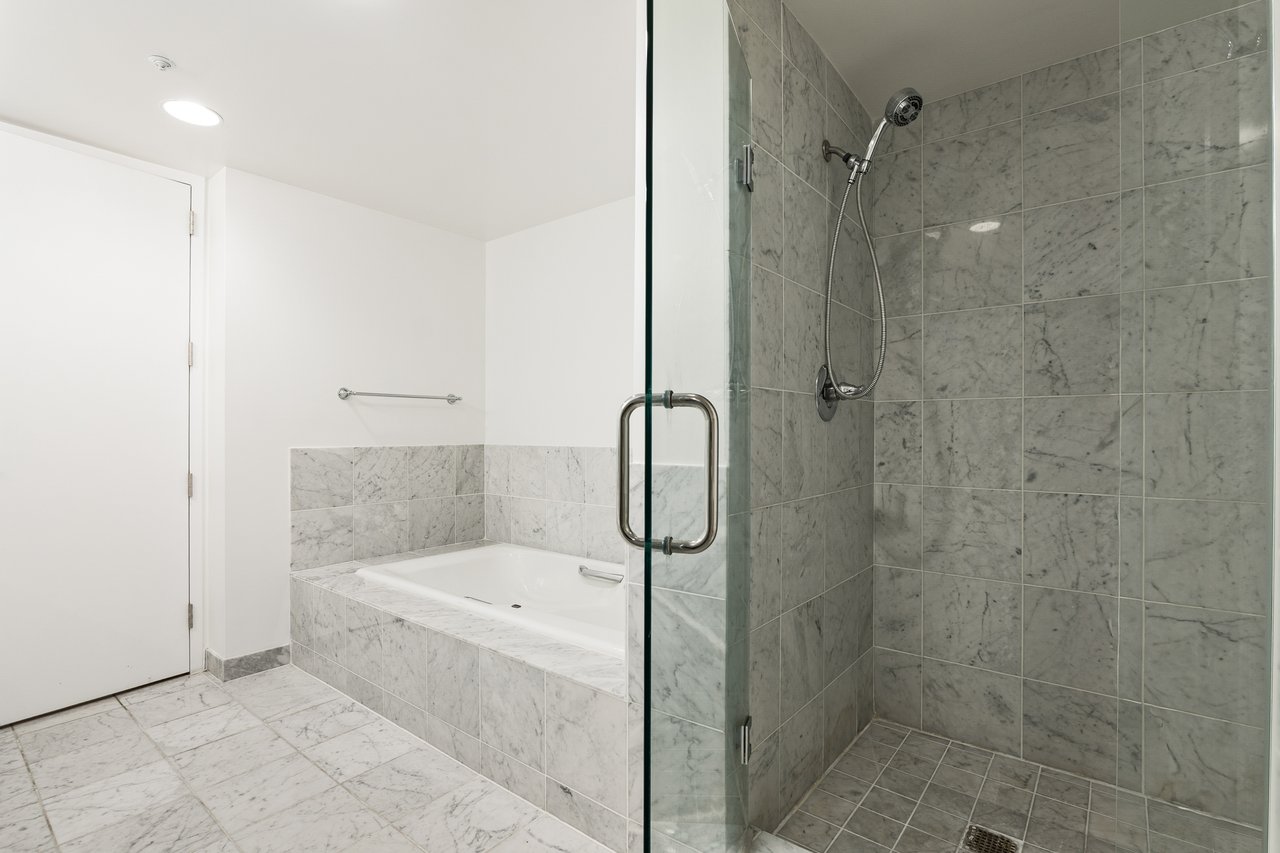 The Dorchester #408, Wilshire Corridor