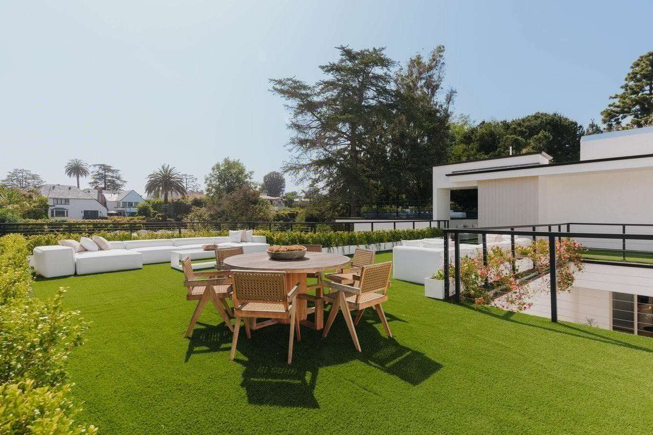 260 S Canyon View Dr