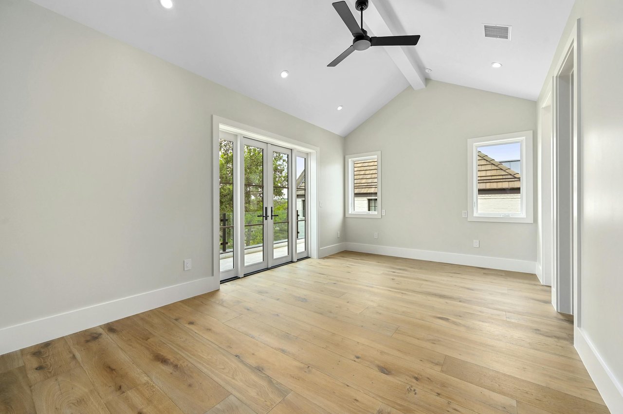 2400 Bridle Path