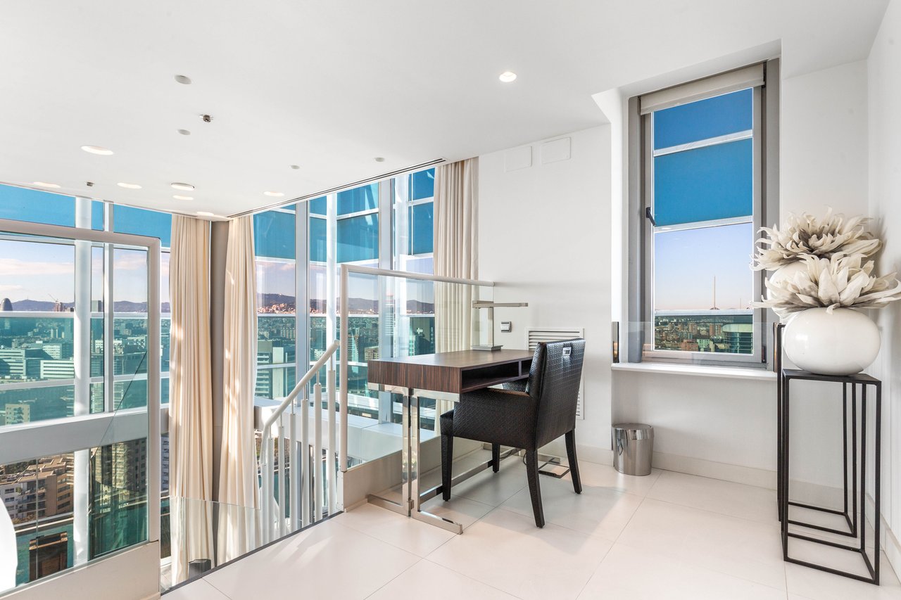 Luxury penthouse in Diagonal Mar, with views and pool 