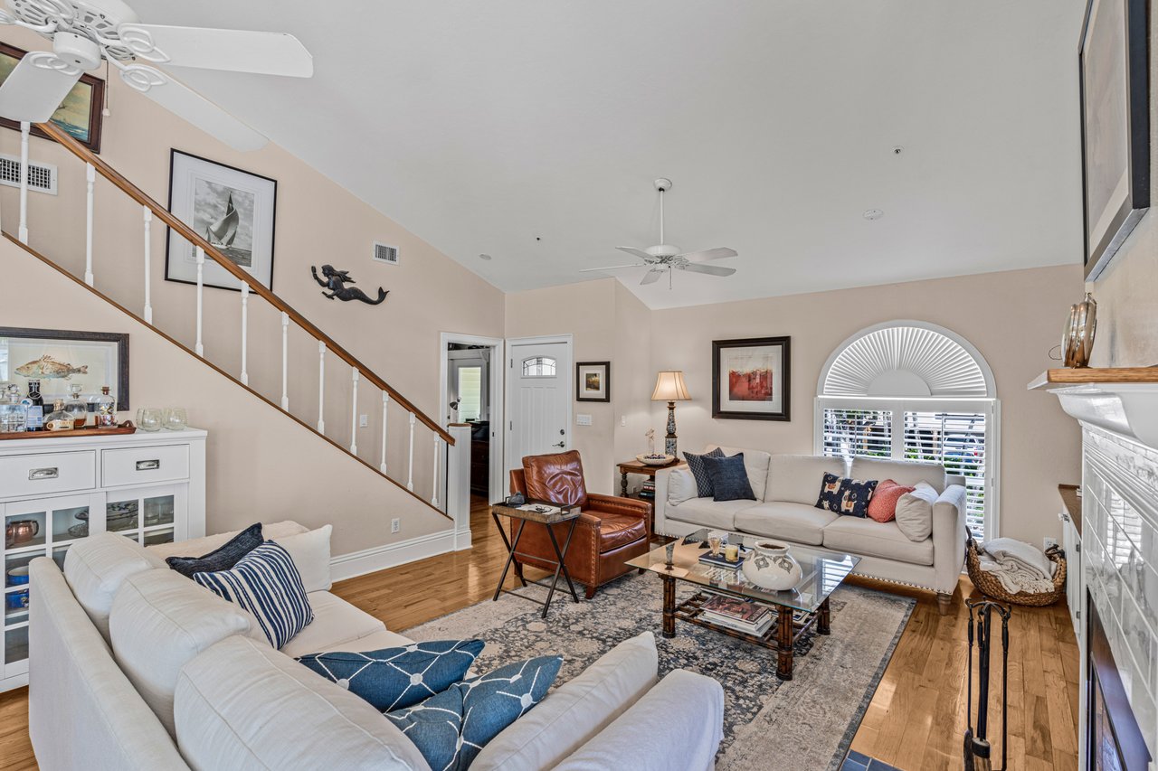 188 Bayview AVE