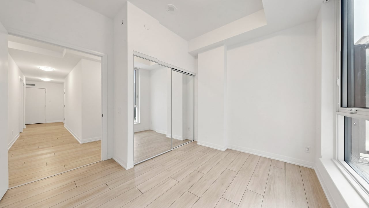 Luxury King West Residence