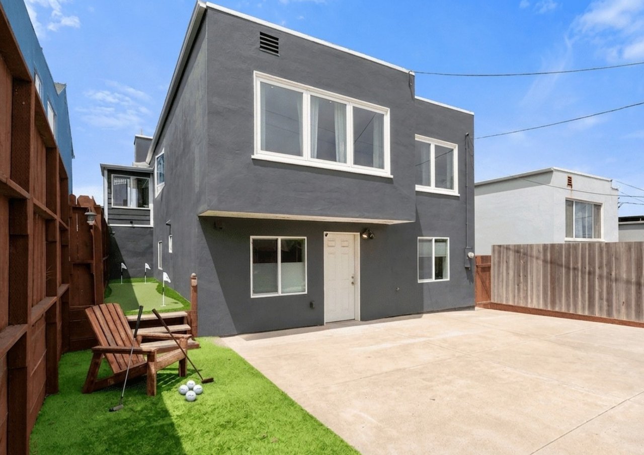 23 Fernwood Ave