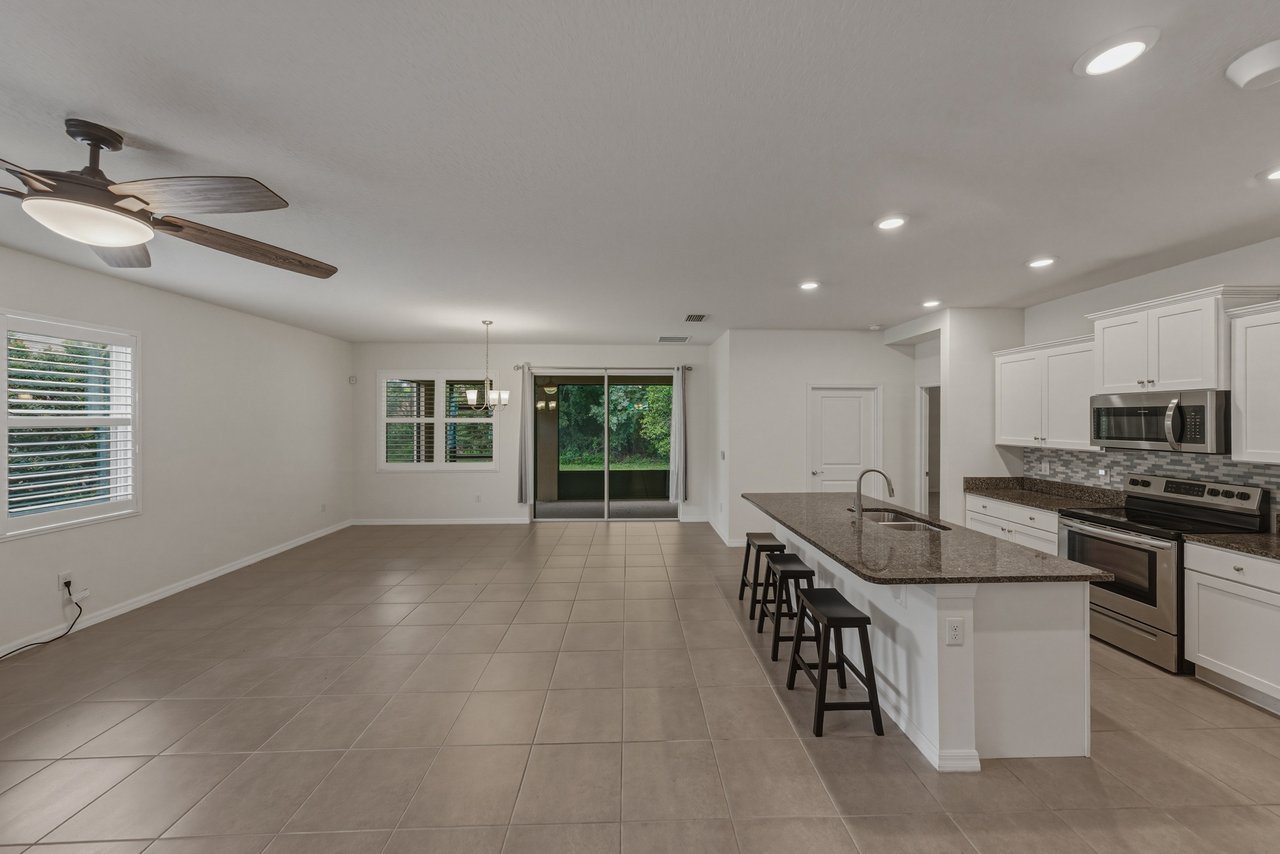 12322 EASTPOINTE DR