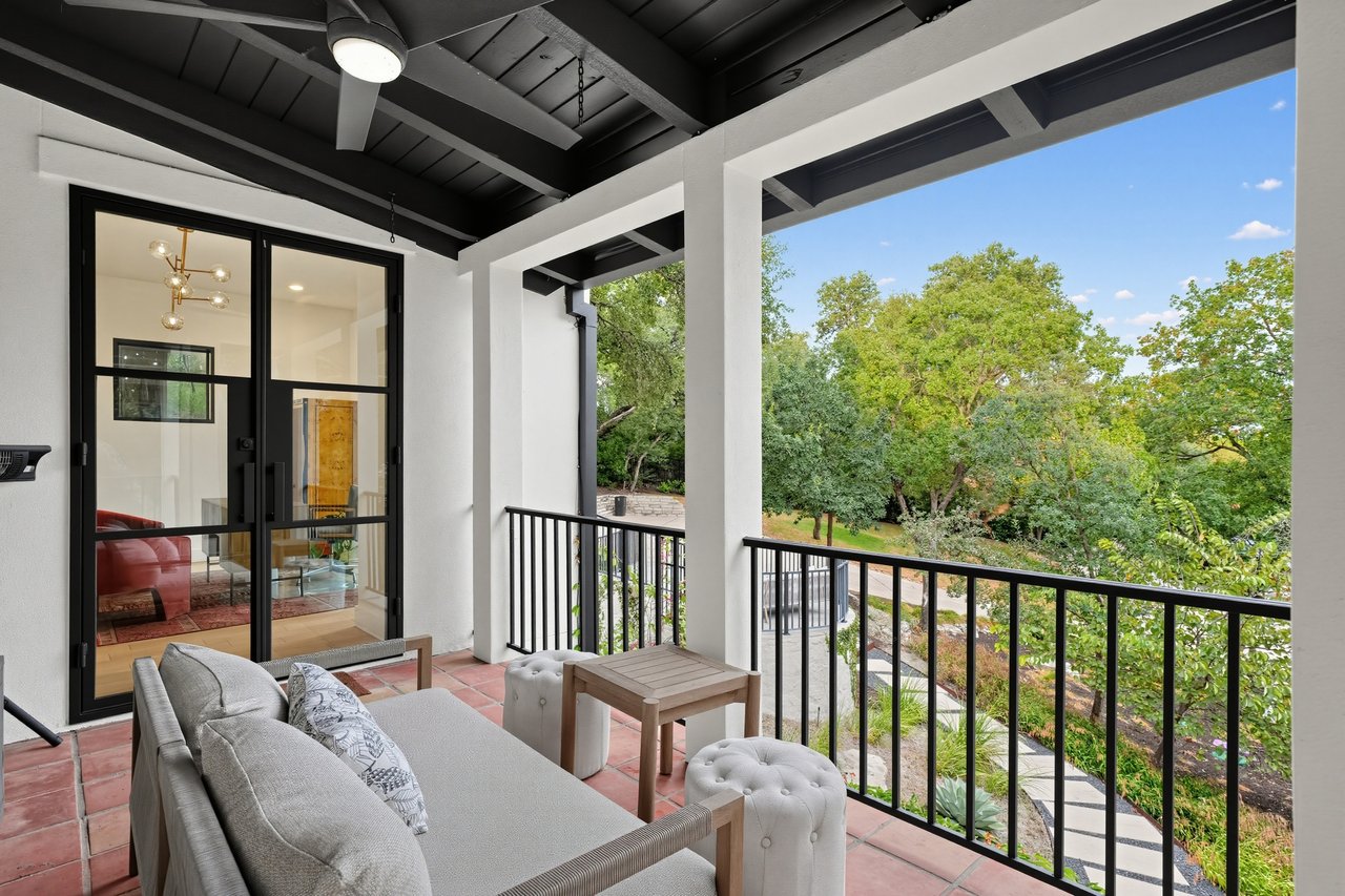 THE CANOPY 3.3 private acres in the heart of West Lake Hills.