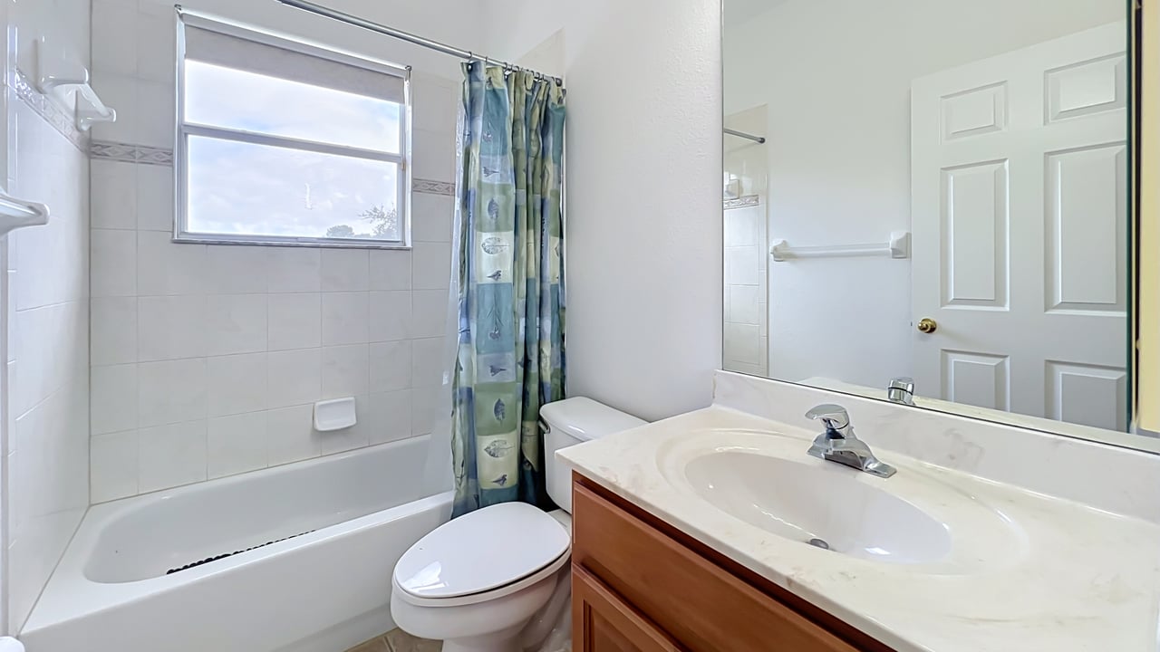 Orlando Vista Lakes 5-Bedroom 4-Bathroom Home and Lifestyle