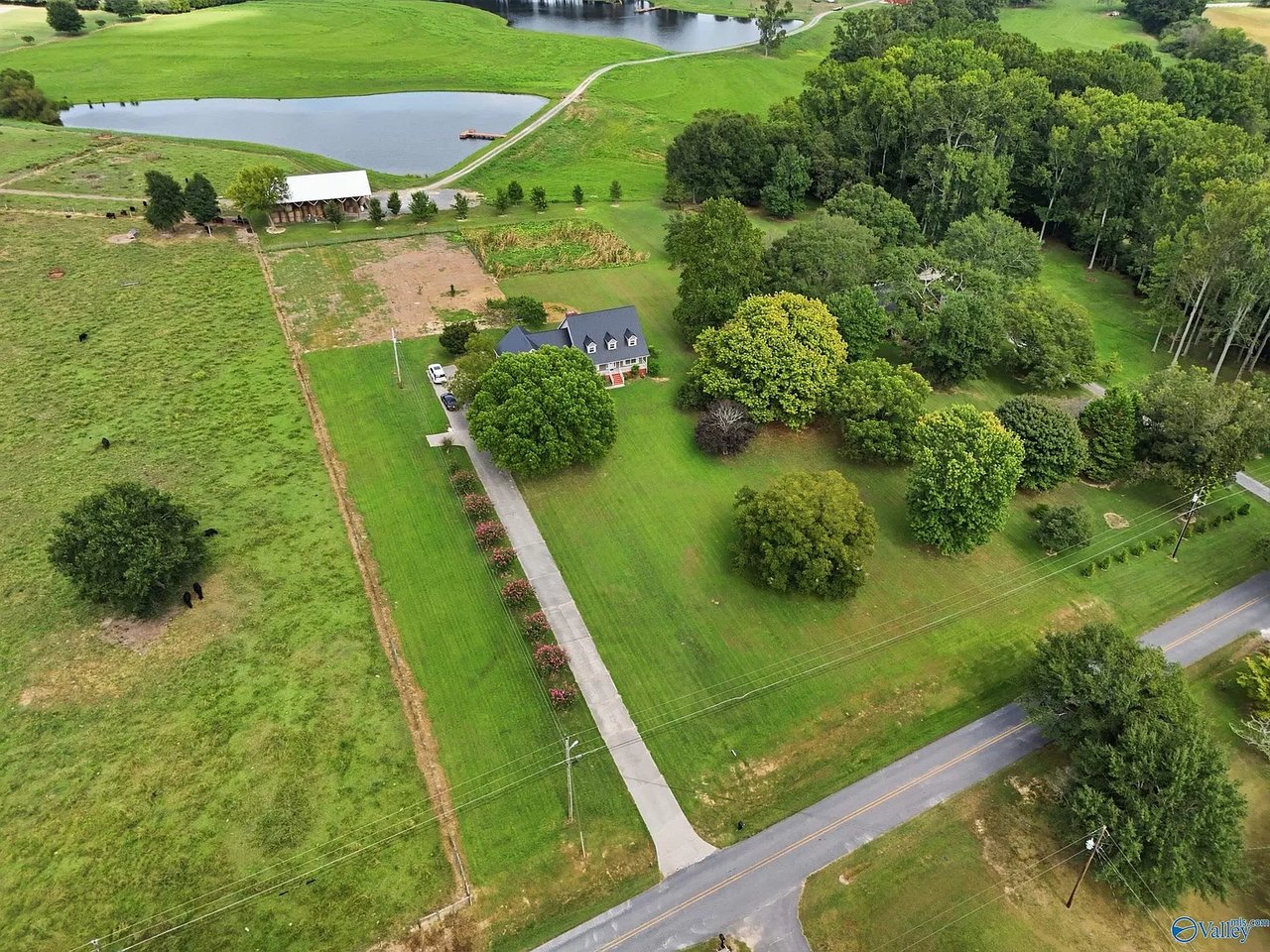 3303 Turnpike Rd
