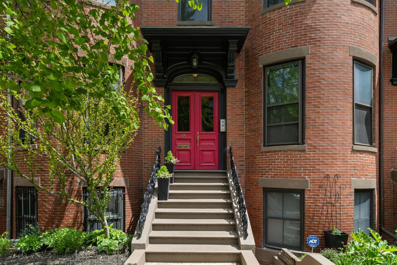 98 E Brookline St #2