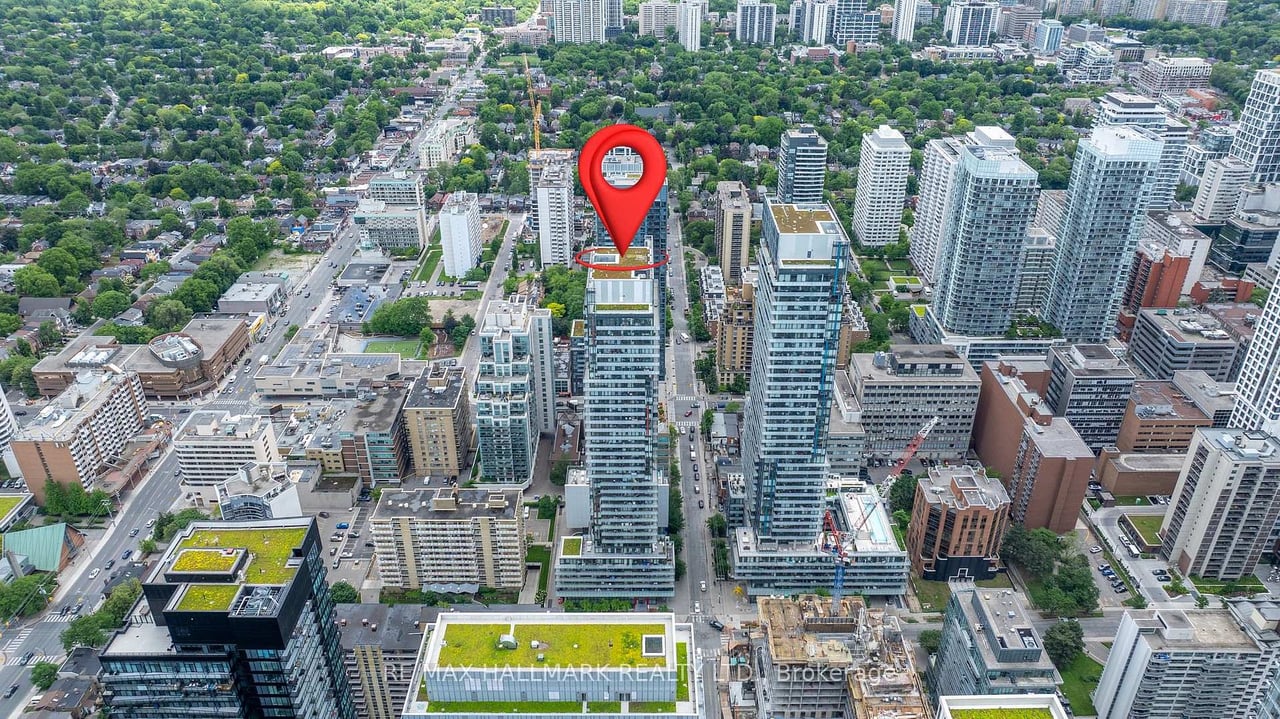 PRESTIGE LIVING AT YONGE & EGLINTON