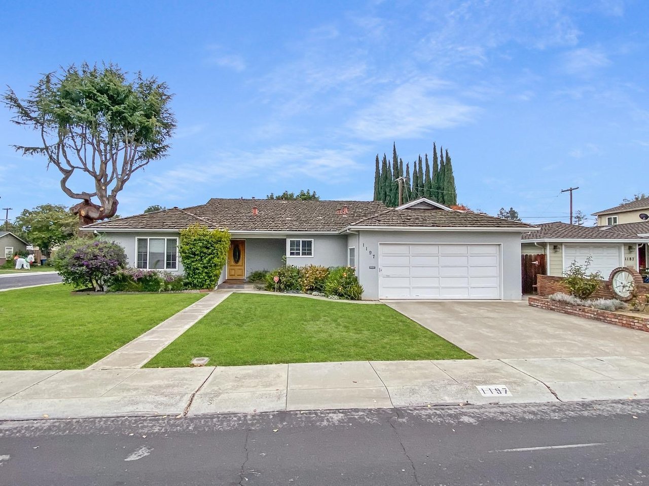 1197 Fairfield Ave