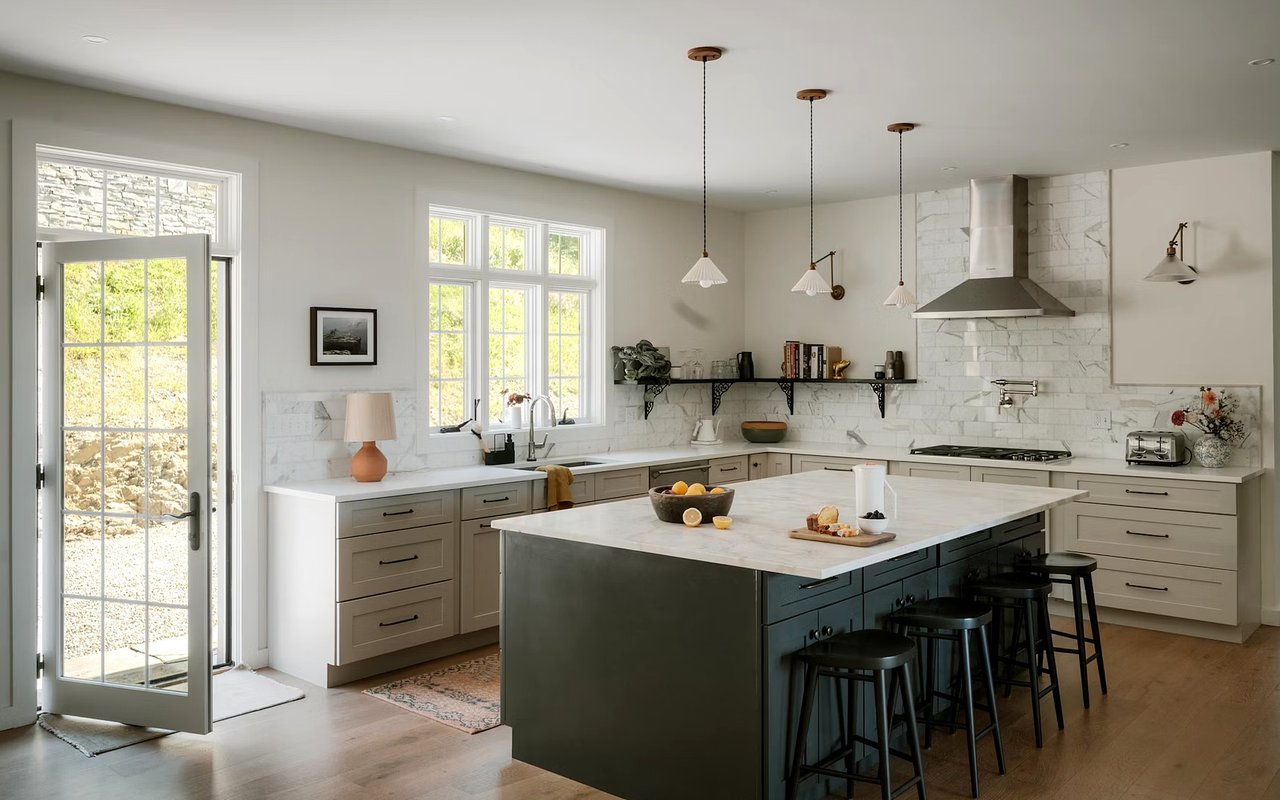 Decoding the Relationship Between Home Age and Market Value