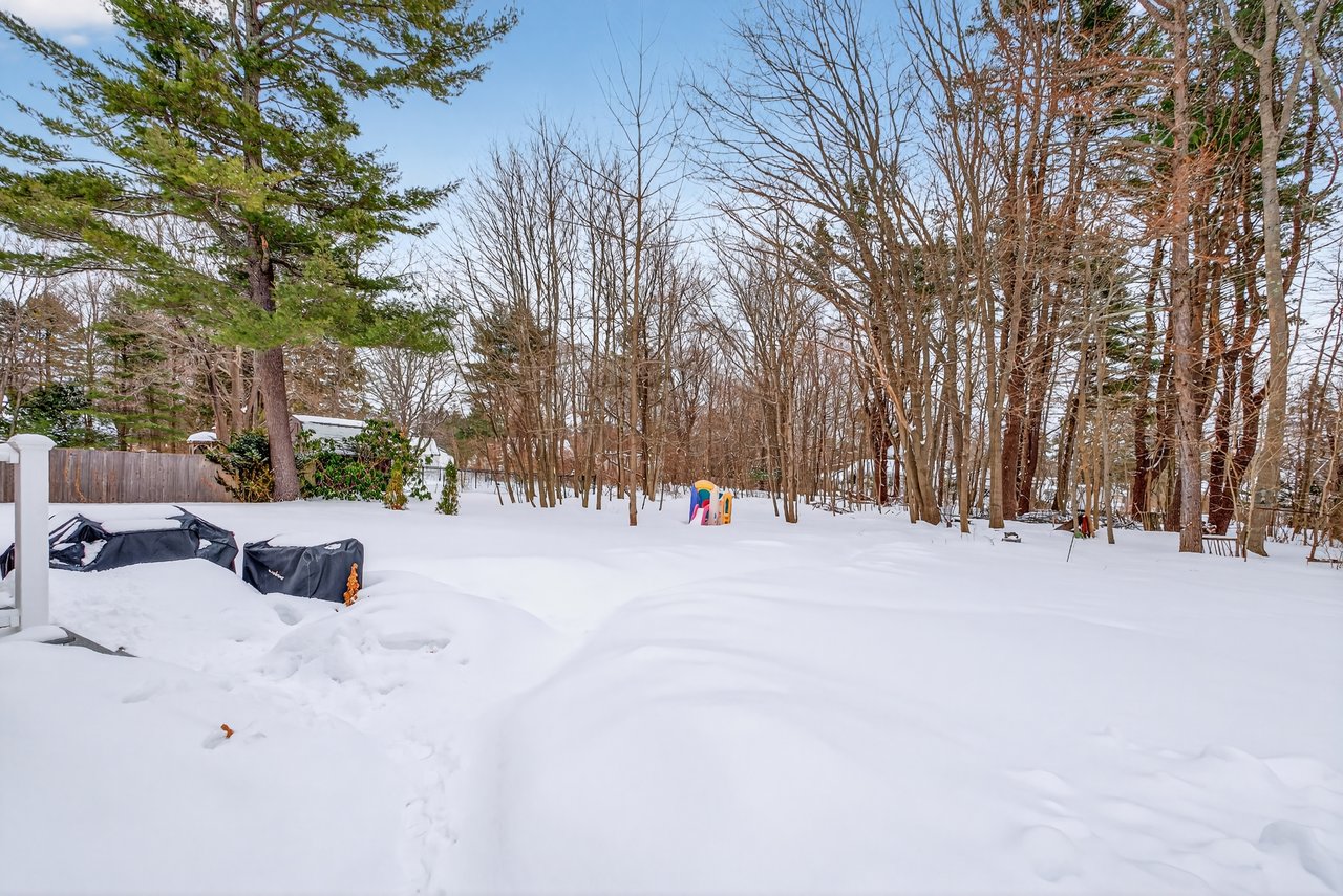 12 Robinson Rd, Scarborough