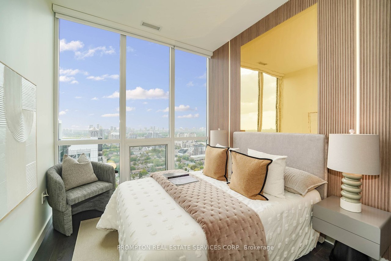 SEASON CONDOS PENTHOUSE