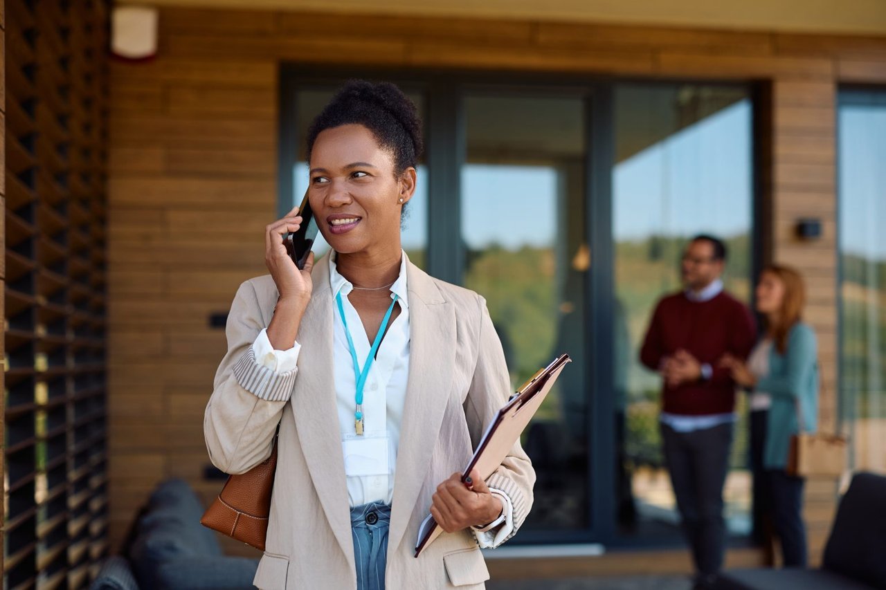 How Elite Negotiators Win Home Deals Without the Drama