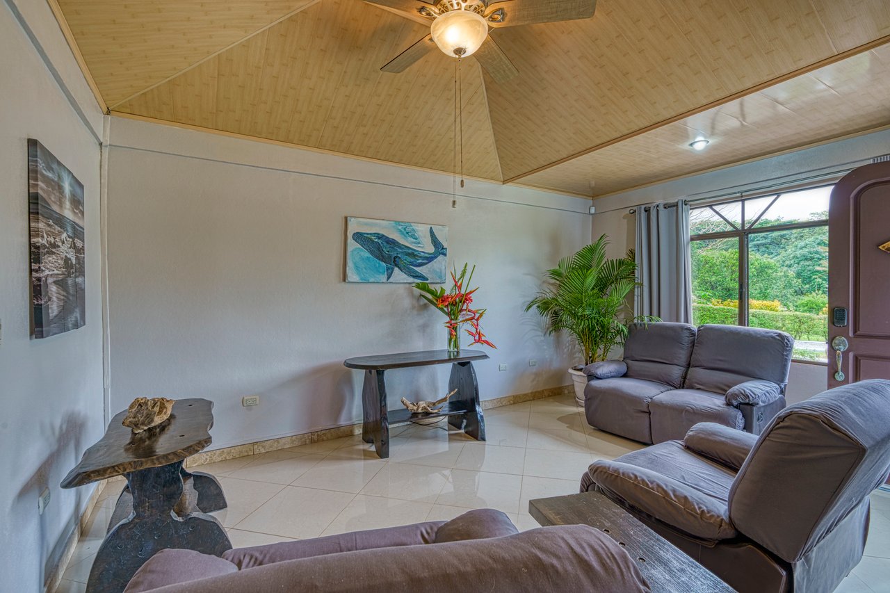 Casa Colibri - Easy Access, Beautiful, Private Lot