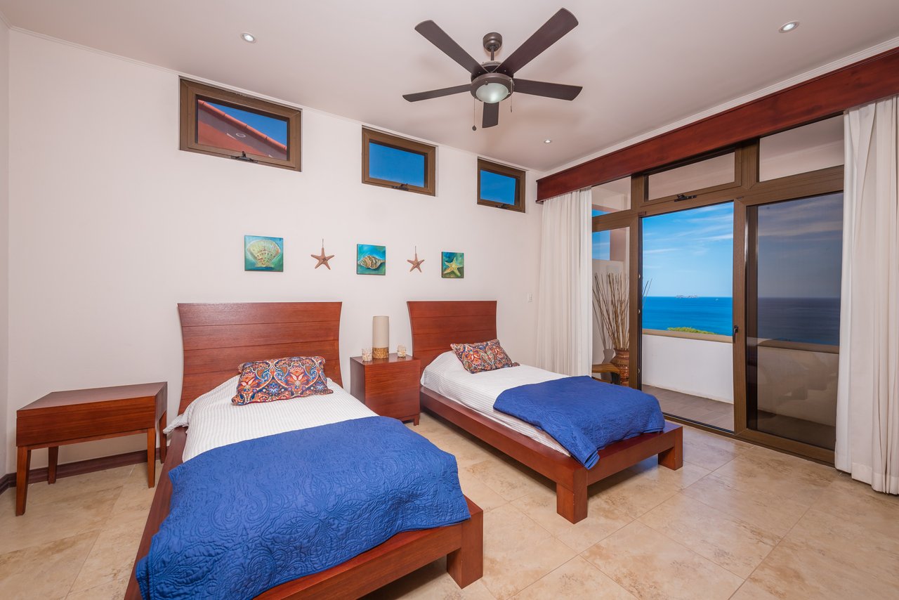 Casa Louzon Playa Flamingo