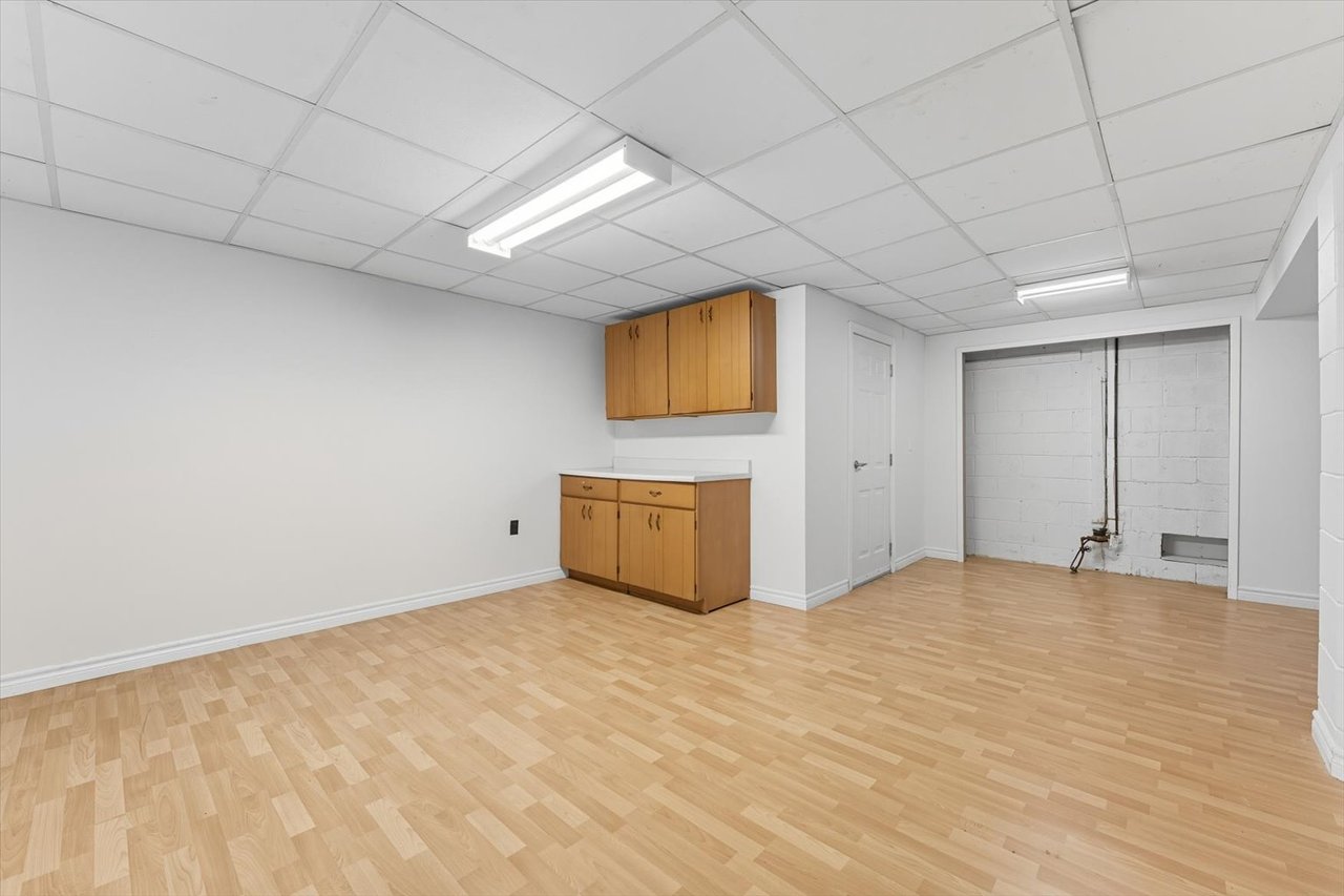 1229 Welwyn Dr