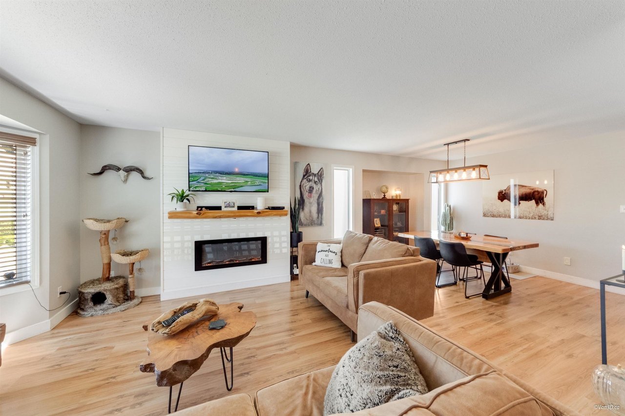 5856 Glendale Drive