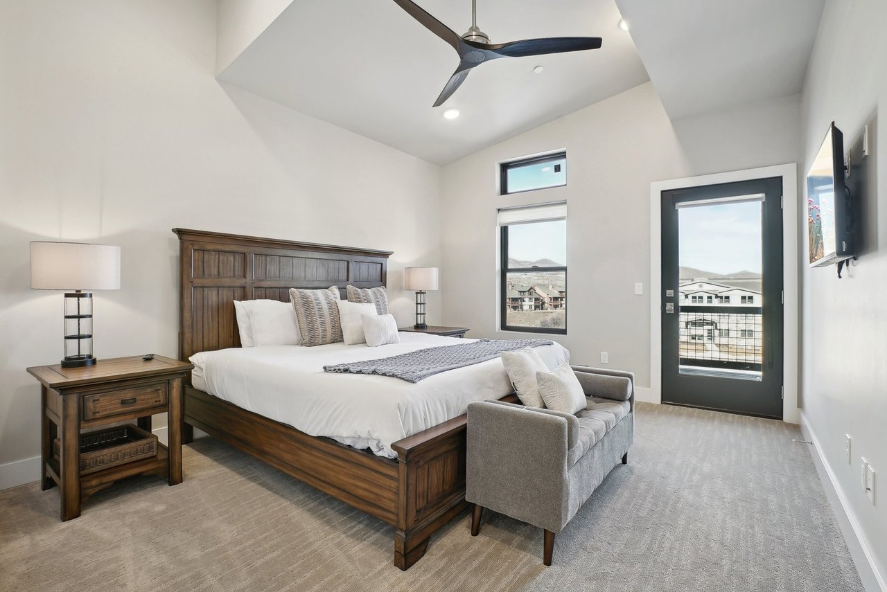 1145 W Helling Circle #304