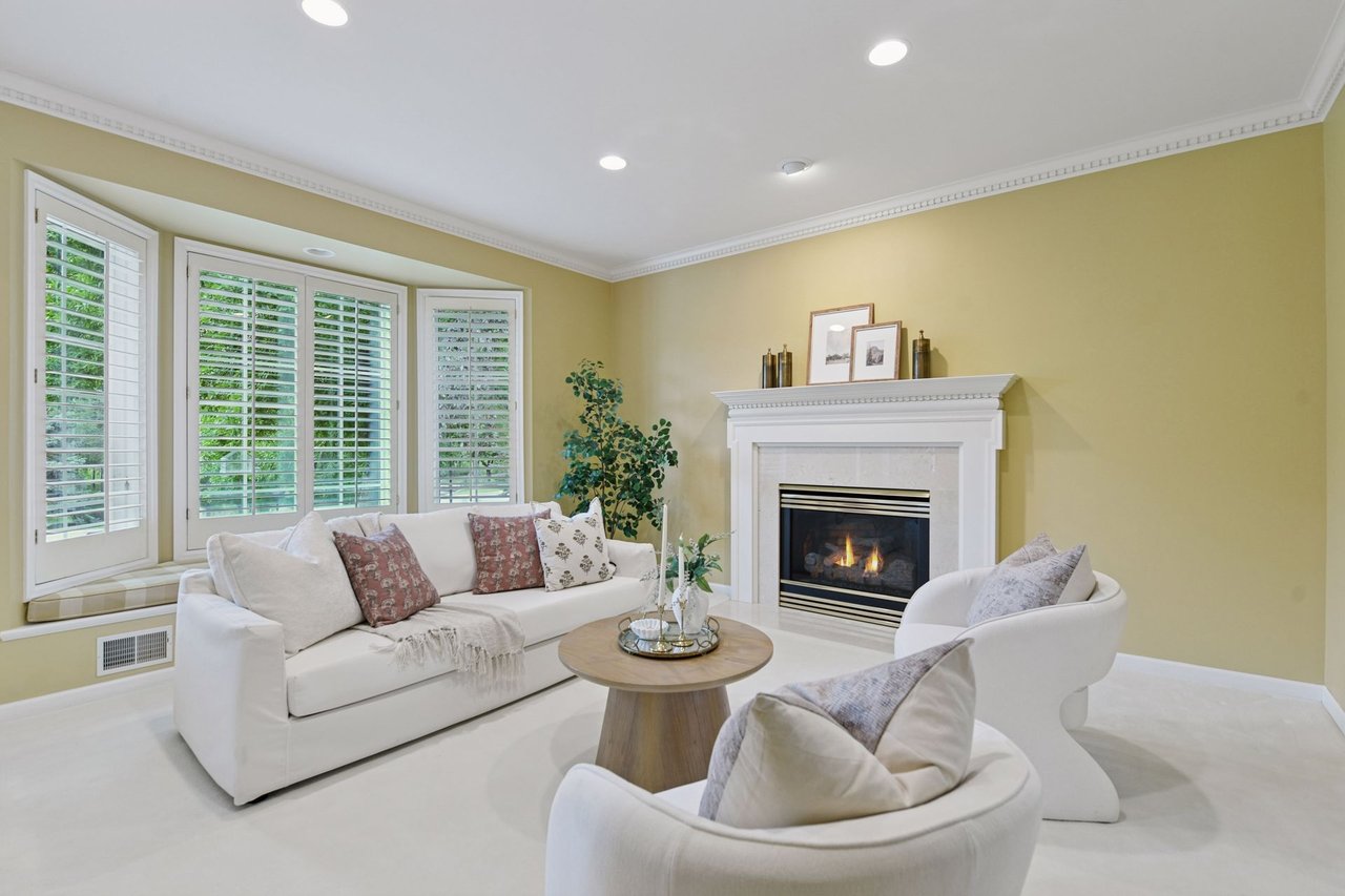 2487 Crowne Hill Road, Minnetonka