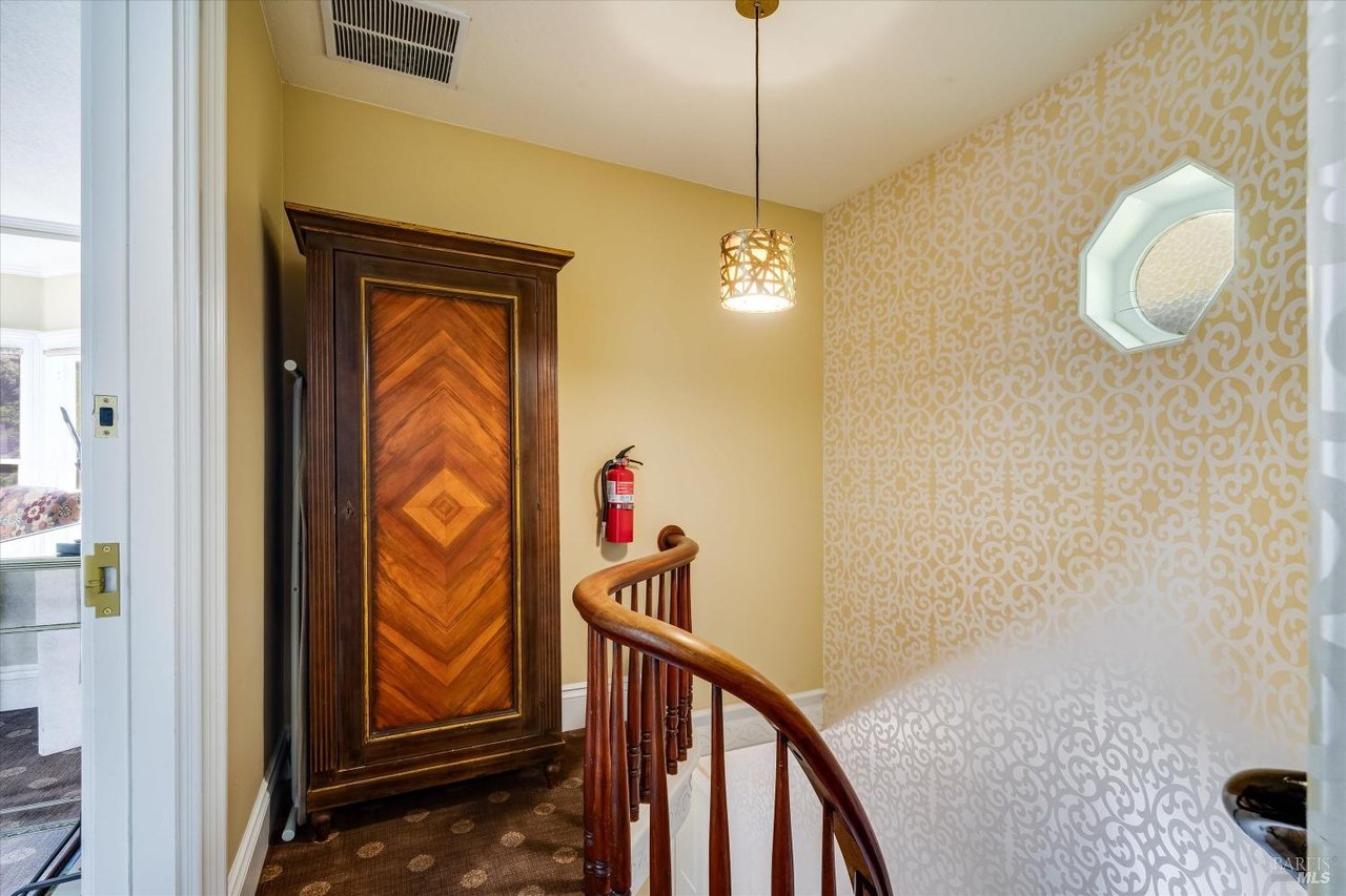 1139 Lincoln Ave, Calistoga