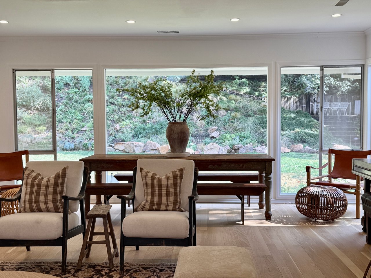 2610 Mandeville Canyon Rd