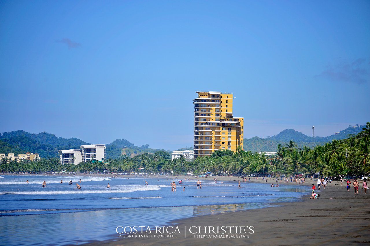 Beachfront One Bedroom Condo with Private Rooftop Patio